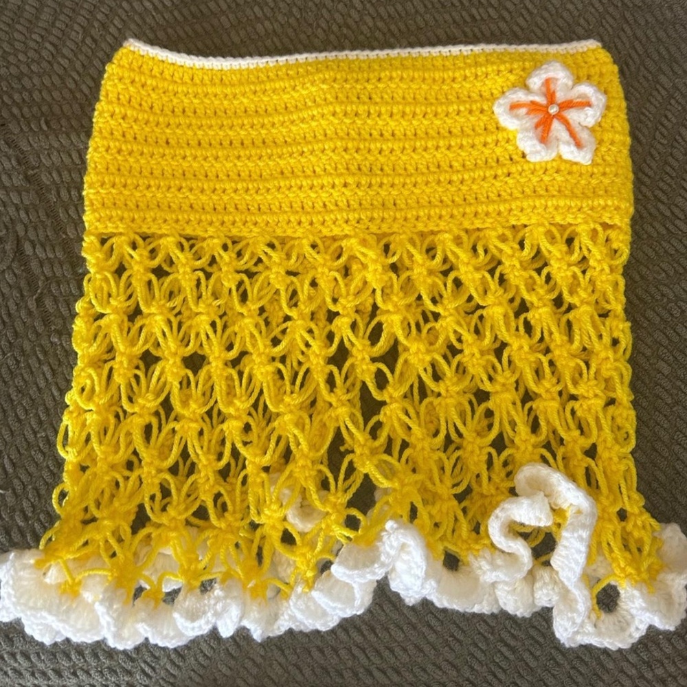 Yellow and White Crochet Crop Top with Lace Pattern